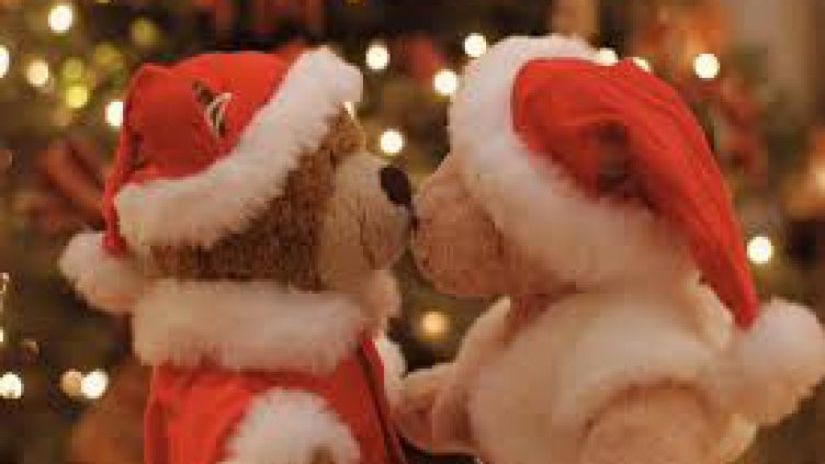 Коледата е любов в действие!