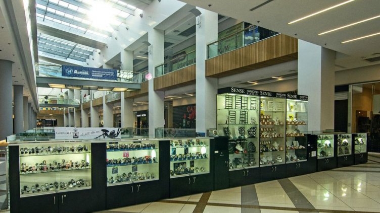 Моловете готвят промоции за голямото завръщане в понеделник