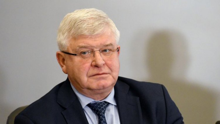 Здравният министър благодари на медиците за помощта край Микре 