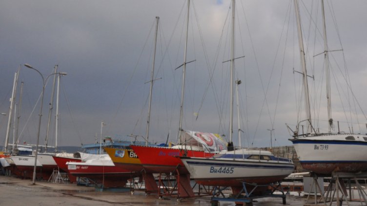 Най-скъпите яхти на порт Варна отиват на втори търг