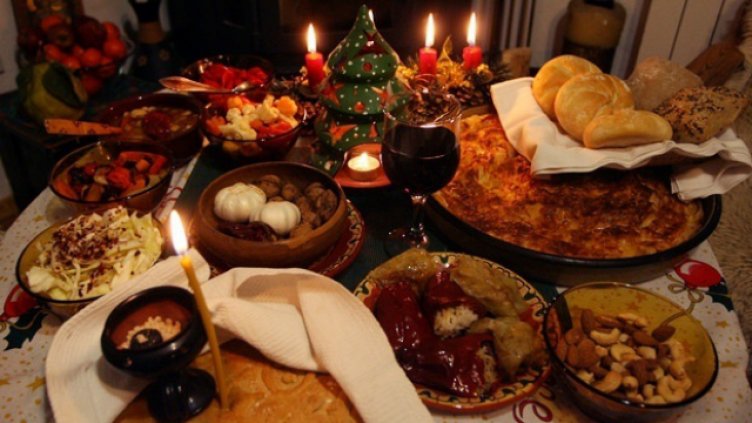 Каква е трапезата за Сурваки