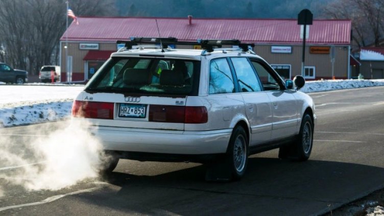 Ауспухът тече! Обикновен конденз или сериозен проблем?