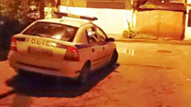 Столичанин подпали любимата си и я остави да изгори пред очите му!