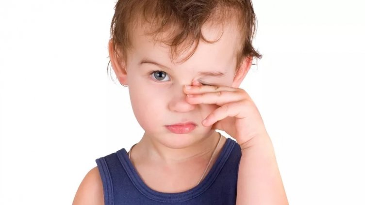 Експерт: Грипът води до конюнктивит при децата