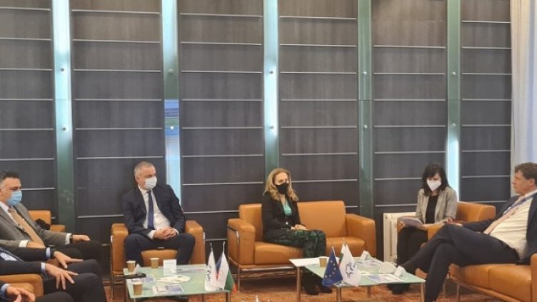 Летищата във Варна и Бургас предлагат бързо тестване на пътниците