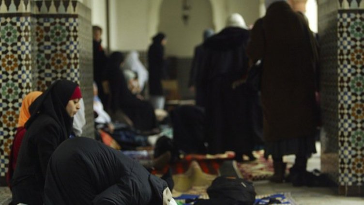 Джамиите в Париж под засилена охрана