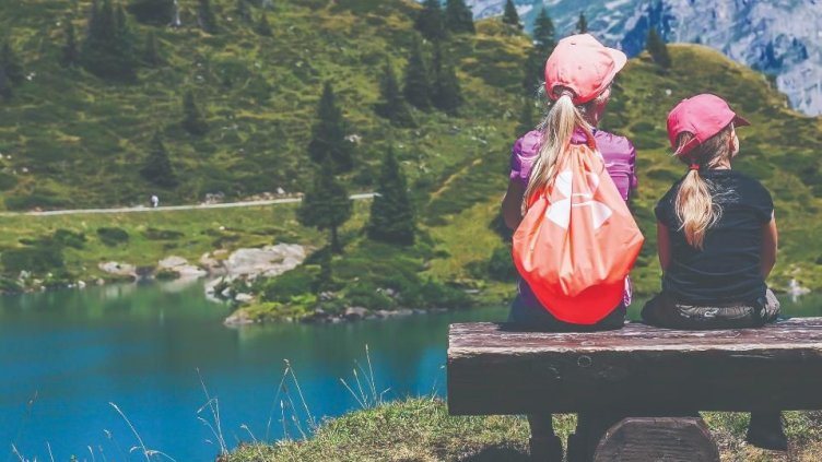 70 деца от всяко школо на безплатната почивка. За учителите им - масажи!