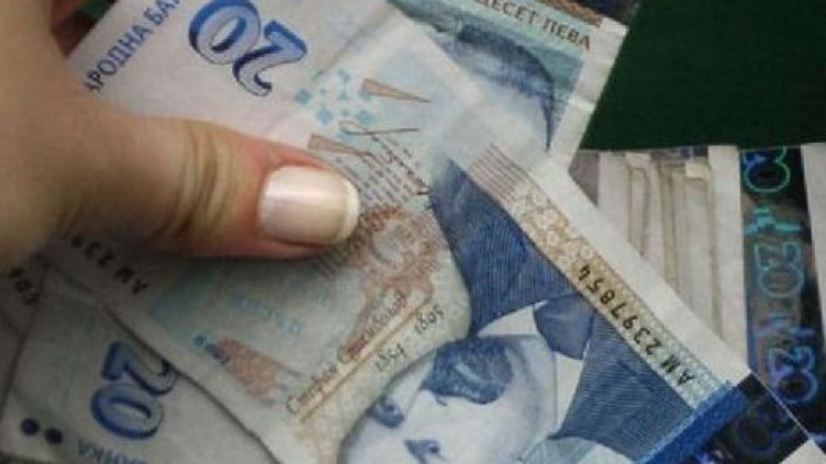 Плащаме данъци с отстъпка и през почивните дни