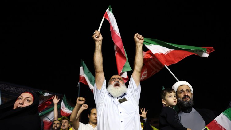 Иран заплаши САЩ с непоправими щети, ако се включат във войната