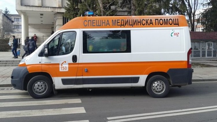 Шофьор на автобус почина по време на работа