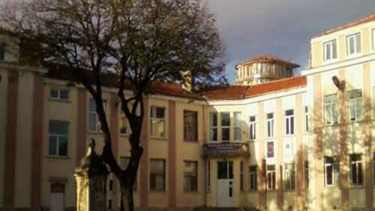 Варненската търговска гимназия чества 115-годишнина