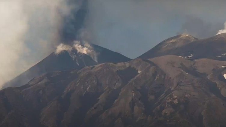 Етна изригна! (НА ЖИВО)