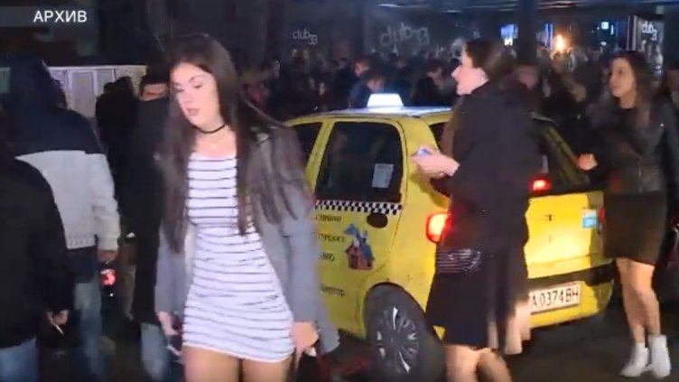 Различният 8 декември: Как празнуваха студентите?