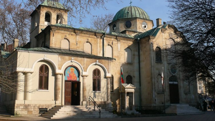 С Божествена литургия започват честванията за Деня на християнското семейство 