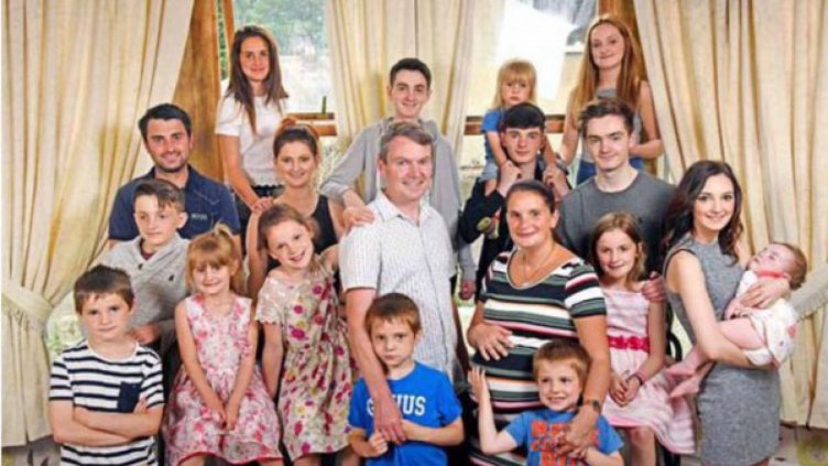 Никога не казвай никога. Тя роди 19-о дете!
