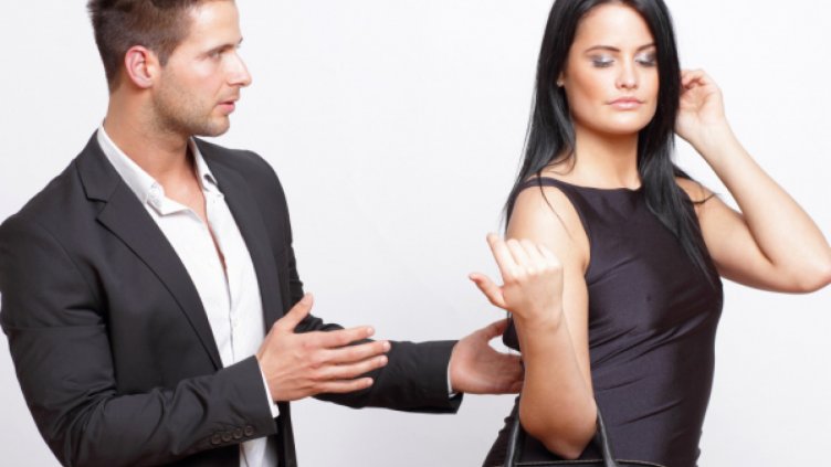 Защо жените не приключват напълно с бившите си?