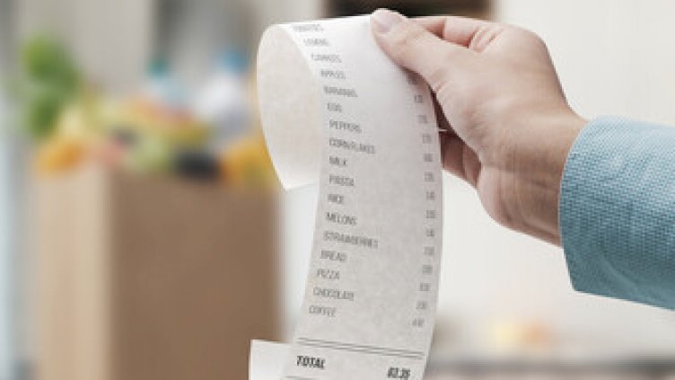 Франция оставя в историята касовите бележки