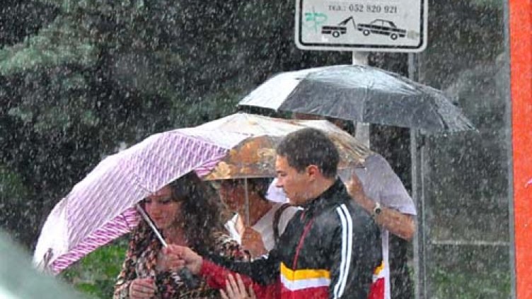 Жълт код за Варна заради дъжд и гръмотевици