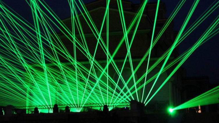 Лазерно шоу за официалния старт на туристически сезон 2019