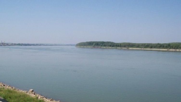 Спират "нивото на река Дунав в сантиметри"