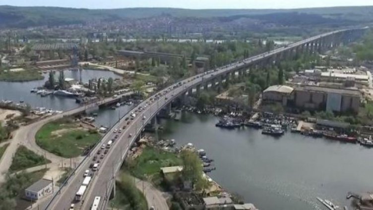 Отлагат ремонта на Аспаруховия мост