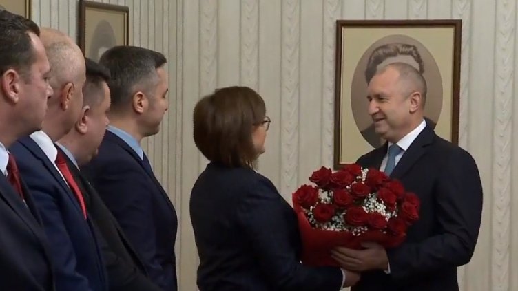 Президентът връчи третия мандат на БСП (ВИДЕО)