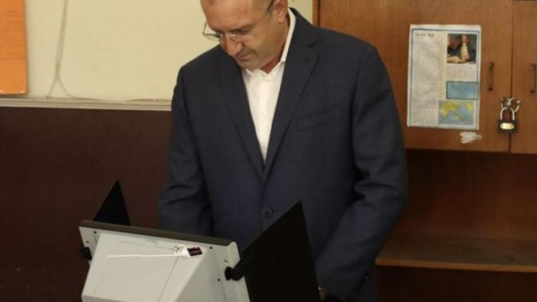 Президентът Радев: Излезте и гласувайте!