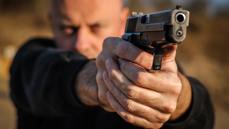 Полицай простреля 19-годишен студент в Плевен