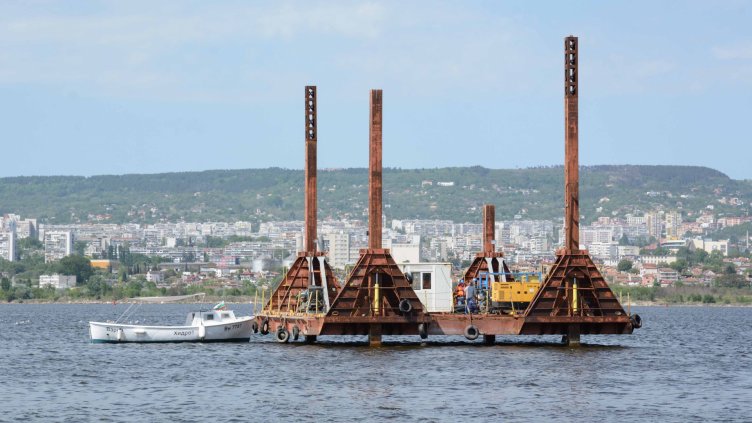 Започна ремонт на транспортиращ подводен водопровод във Варна