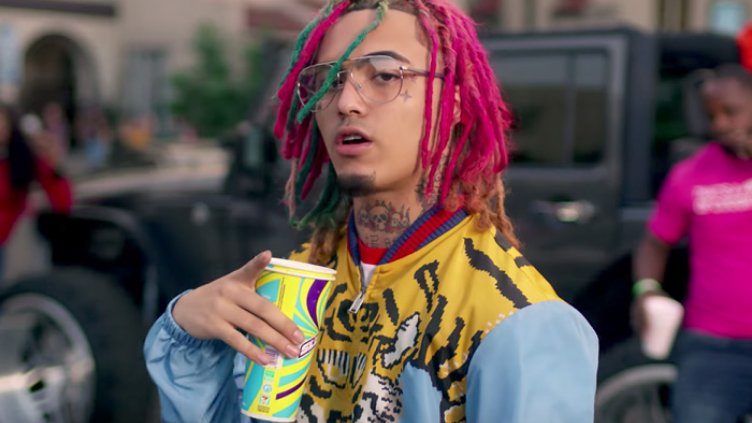 Змия ухапа рапъра Лил Пъмп