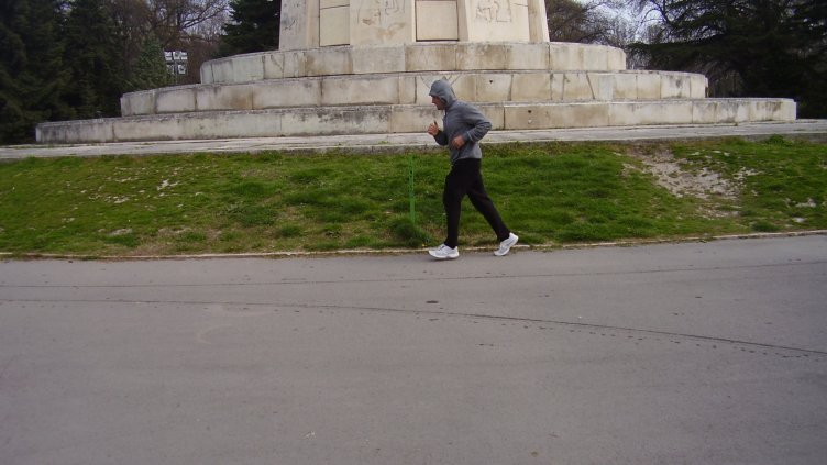 Бързи и яростни около Пантеона на Варна