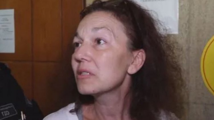 Ето какво каза майката, обвинена, че е изхвърлила детето си от кола