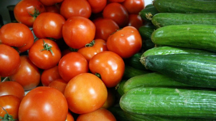 Традиционното производство на домати, корнишони и чушки се свива