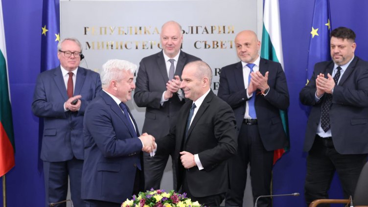 България спасила 360 милиона от ПВУ с новите 35 влака