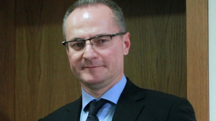 Панов зове да се проверят материалите в кошчетата