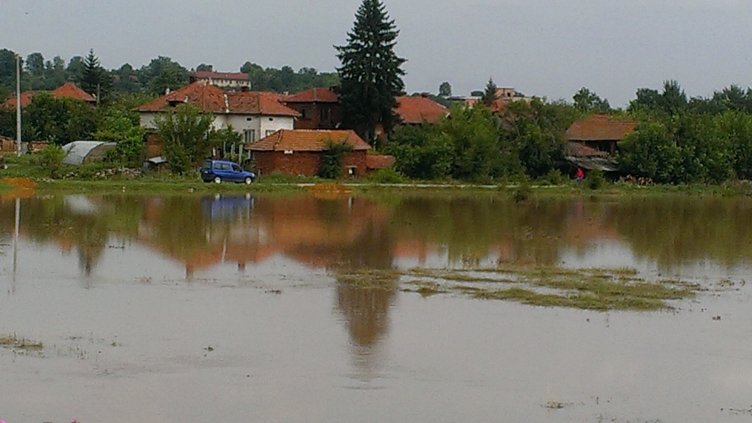 Опасността от преливане на язовирите в Хайредин не е преминала	