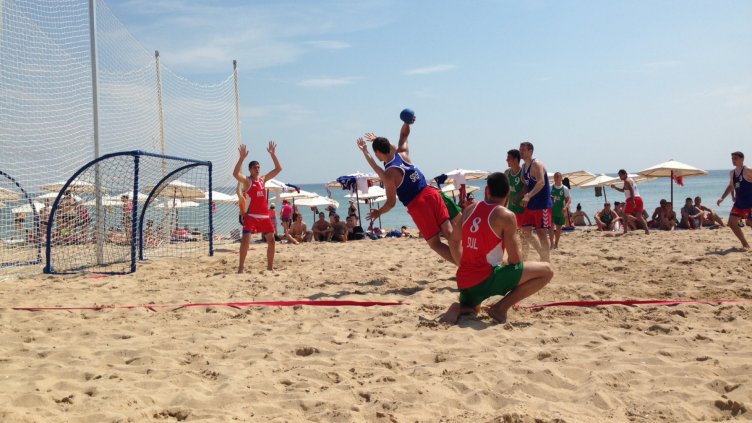 Албена отново е домакин на държавните първенства по плажен хандбал