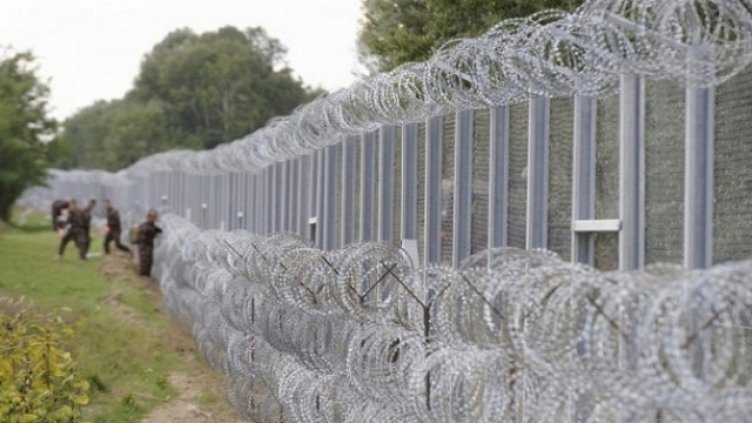 Оградата по границата с Турция ще е готова до края на годината