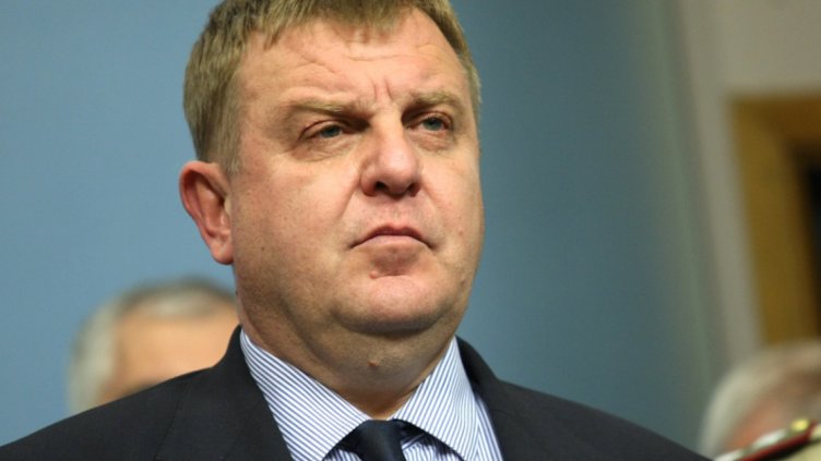 Първите нови самолети на ВСС ще пристигнат най-рано след 3 години