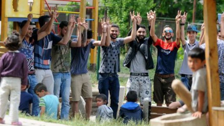 В лагерите ни – прекрасно, имигрантите – без претенции