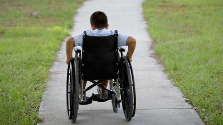 Нито един родител на дете с увреждане няма да връща пари на общините