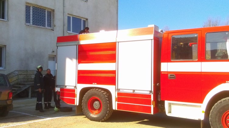 Учение за действия при пожар проведоха в Провадия