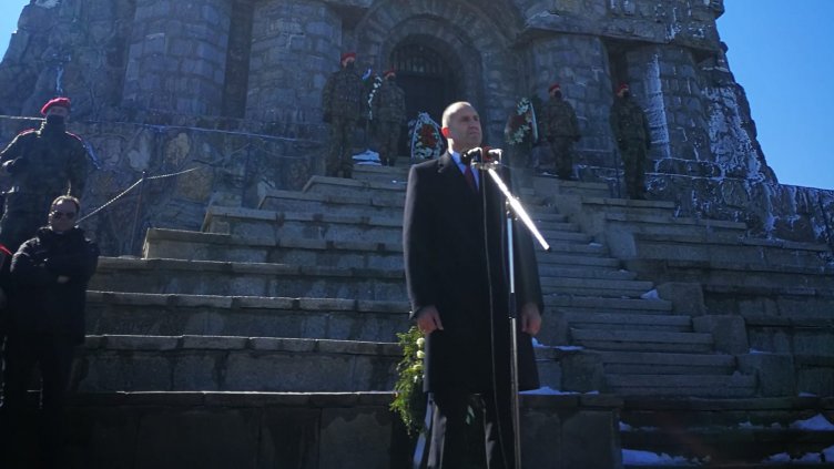 Румен Радев: Властта принадлежи на народа