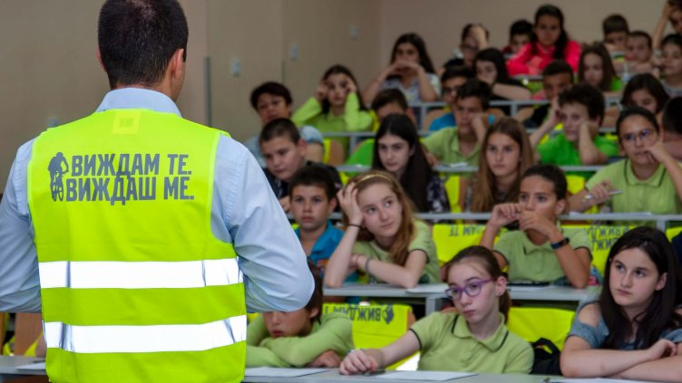 Над 60 варненски деца се обучиха как да се пазят на пътя