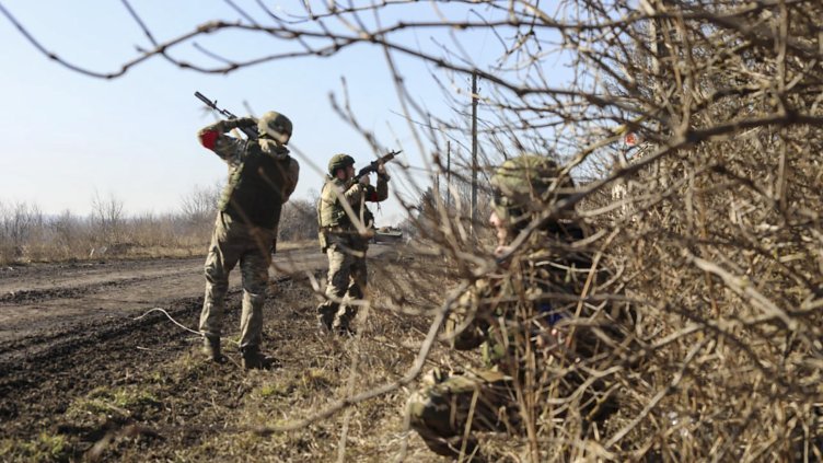 Американци се бият и умират в полетата на Украйна
