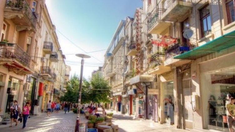 Мъж се простреля в центъра на София