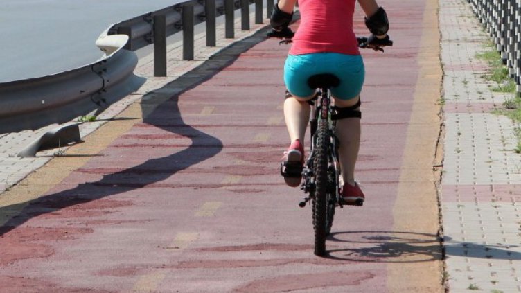 Канализация няма, велоалея има - села усвояват европари