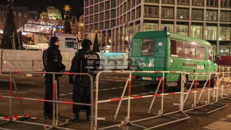 Полицейска операция в Берлин след откриване на подозрителен предмет