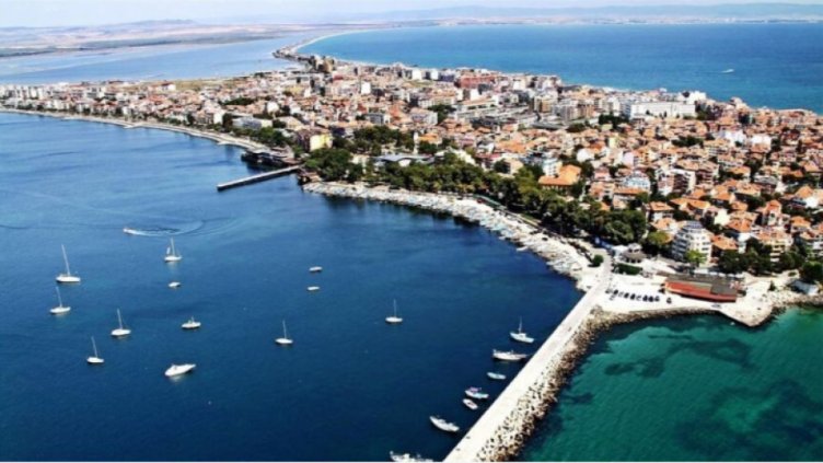 Пожар в трафопост остави стотици без ток в Поморие