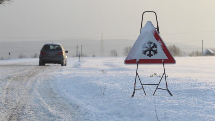 Ограничиха движението на тирове през Котленски проход